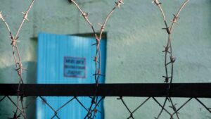Rosja zaostrzyła wyrok dla 68-letniej emerytki z demencją. Kobieta otrzymała 12,5 roku więzienia za wpłatę na rzecz Ukrainy