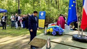 Obóz, o którym Polska milczała 70 lat: jak hitlerowski obóz stał się obozem Stalina — i co mają z tym wspólnego Ukraińcy